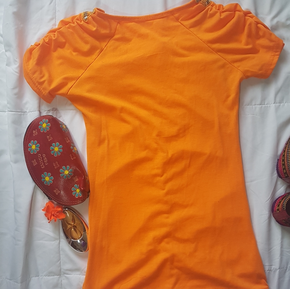 Ruched, Orange, V-Neck, Short-Sleeved Top - Picture 8 of 8